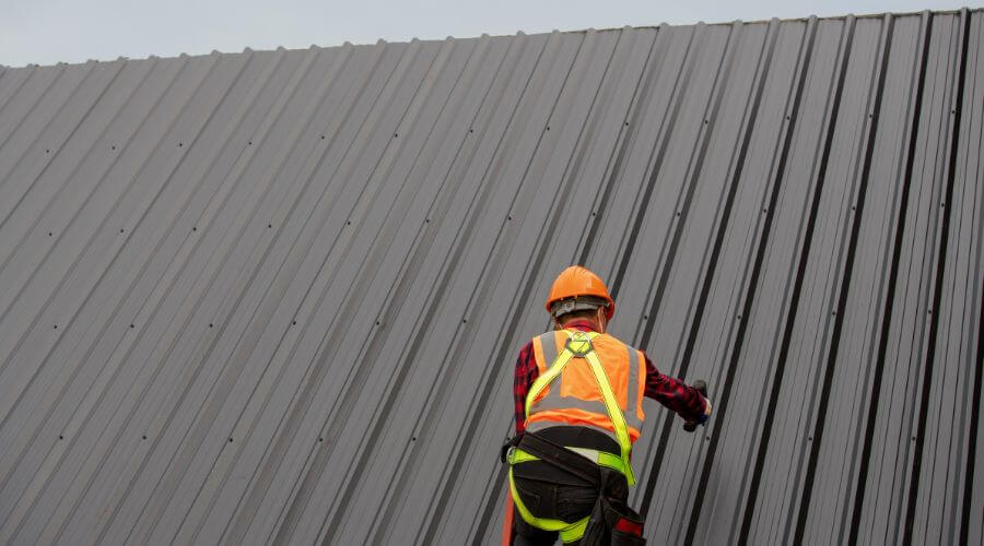 Professional metal roof installation services in Kaweah, CA